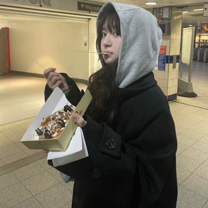 人妖鸡巴操人妖屁眼视频
